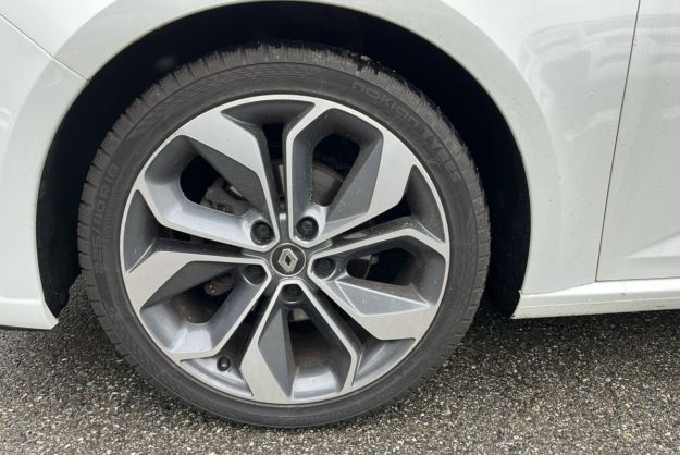 RENAULT MEGANE TCE 130 GT-LINE BLANC NACRE