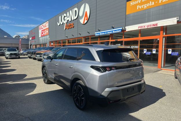 PEUGEOT 5008 HYBRID 145 E-DCS6 ALLURE PLUS