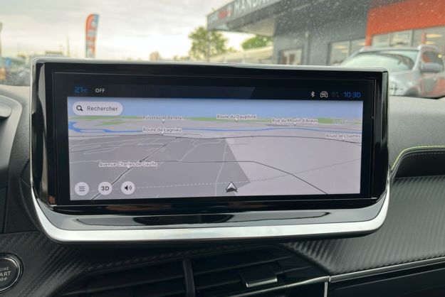 PEUGEOT 2008 HYBRID 145 E-DSC6 GT VISION