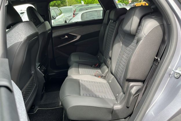 PEUGEOT 3008 NEW HYBRID 145 E-DCS6 GT 360