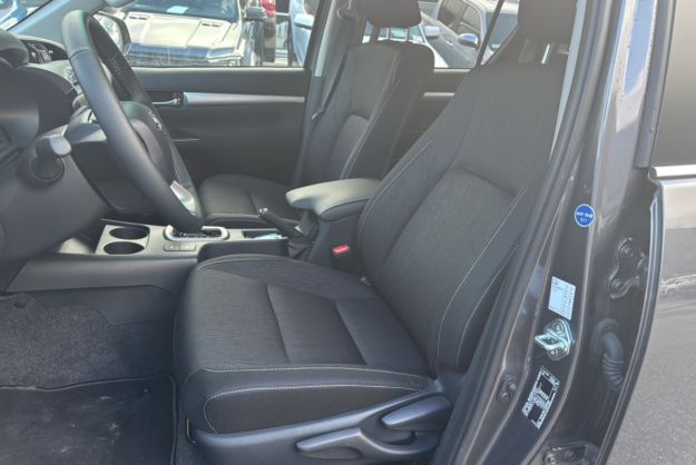 TOYOTA HILUX 2.8 D4-D 204 BVA LEGENDE 4PL