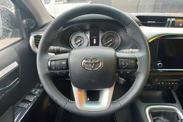 TOYOTA HILUX 2.8 D4-D 204 LEGENDE 4PL BVM6