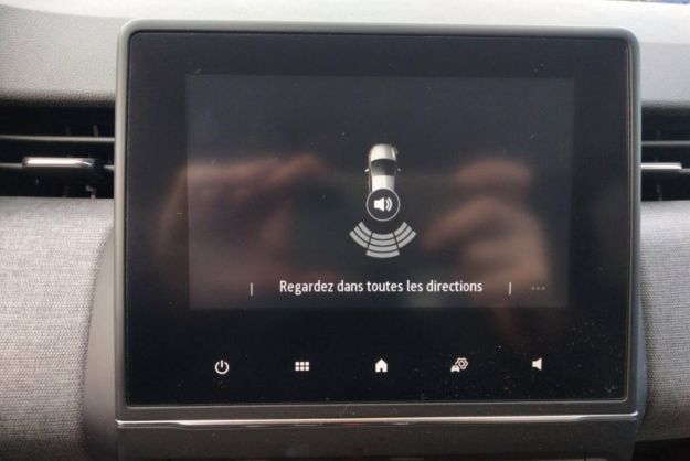 RENAULT CLIO V TCE 90 EVOLUTION