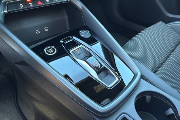 AUDI A3 TFSI 150 HYBRID S-LINE T.O S-TRONIC