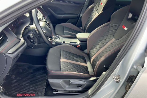 SKODA OCTAVIA RS COMBI IV 2.0 TDI 200 DSG7