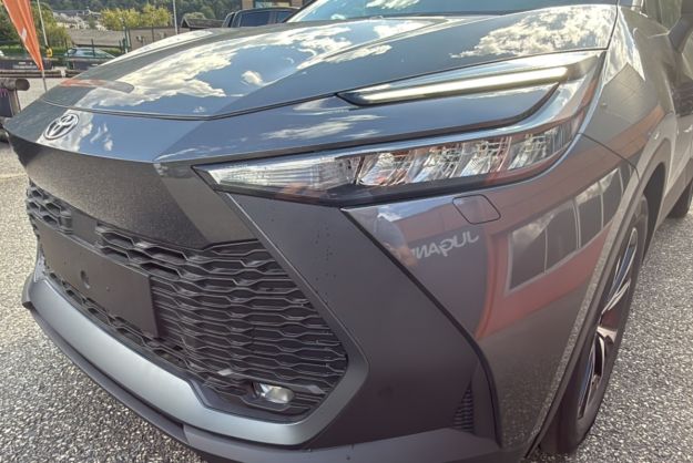TOYOTA C-HR 1.8 HYBRID140 DESIGN PK HIVER