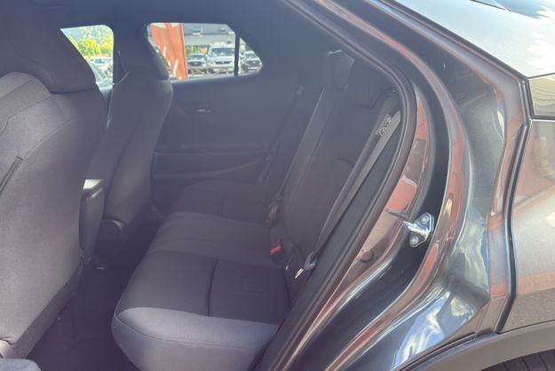 TOYOTA C-HR 1.8 HYBRID140 DESIGN PK HIVER