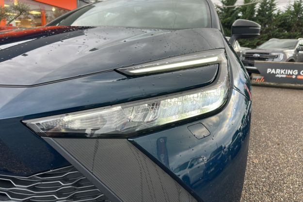 TOYOTA C-HR 1.8 HYBRID140 DESIGN PK HIVER