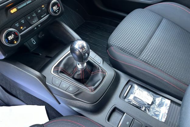 FORD FOCUS 1.0 ECOBOOST 125CH BVM ST LINE