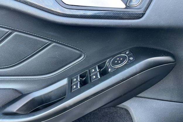 FORD FOCUS 1.0 ECOBOOST 125CH BVM ST LINE