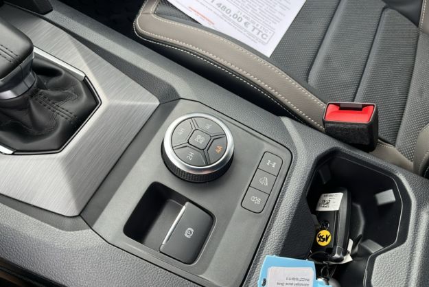 VOLKSWAGEN AMAROK V6 240 BVA10 AVENTURA 4PL