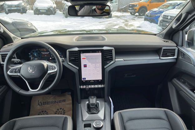 VOLKSWAGEN AMAROK V6 240 BVA10 AVENTURA 4PL