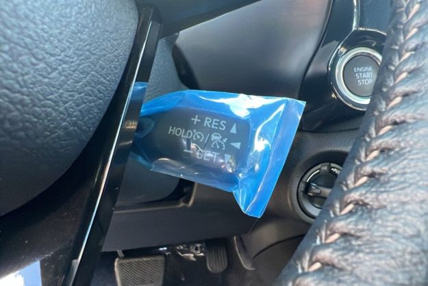 TOYOTA HILUX X-TRA D-4D 204 BVA INVINCIBLE