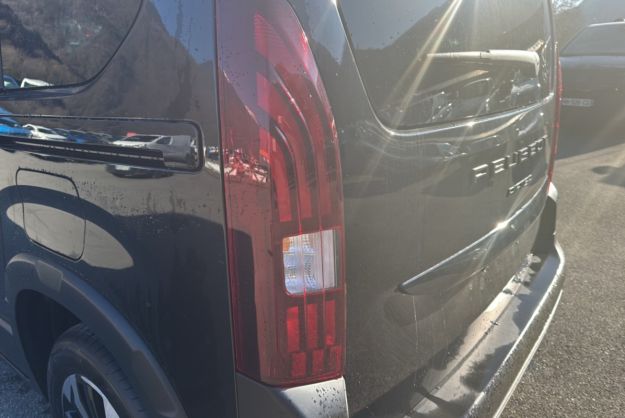 PEUGEOT RIFTER BLUEHDI 130 EAT8 GT PLUS