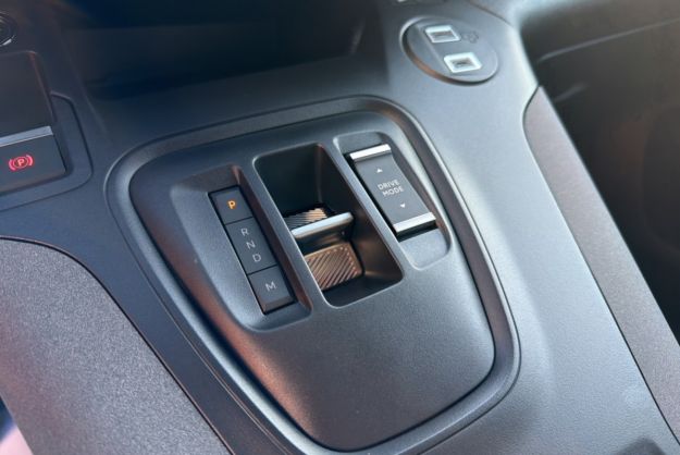 PEUGEOT RIFTER BLUEHDI 130 EAT8 GT PLUS