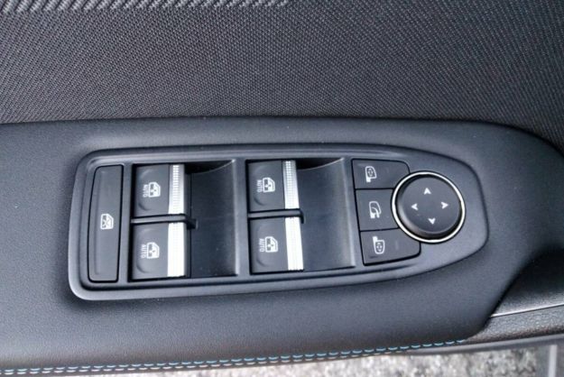 RENAULT CAPTUR E-TECH 160 ESPRIT ALPINE 360