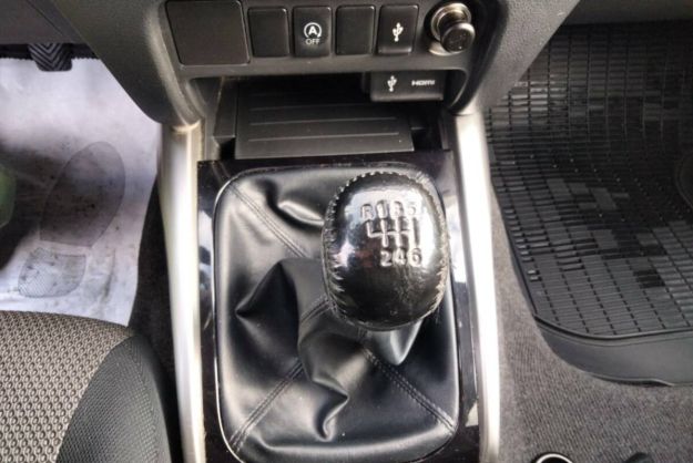 MITSUBISHI L200 2.4 DI-D 181 BLACK EDITION HDTOP