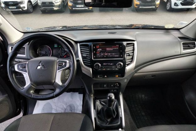 MITSUBISHI L200 2.4 DI-D 181 BLACK EDITION HDTOP