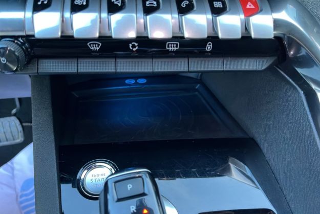 PEUGEOT 3008 2.0 BLUEHDI 180CH GT LINE EAT8