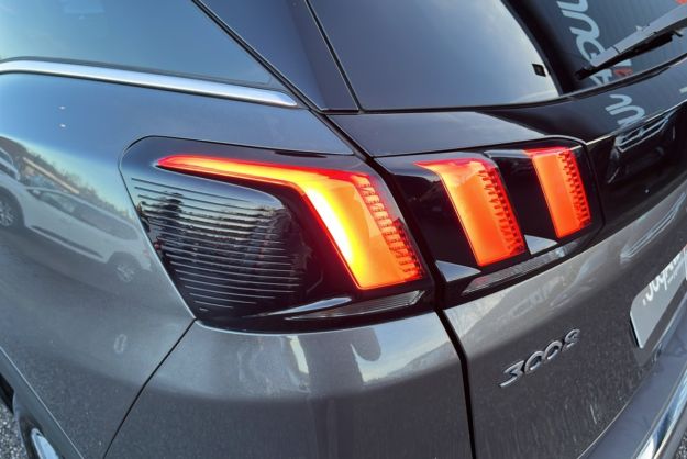 PEUGEOT 3008 2.0 BLUEHDI 180CH GT LINE EAT8