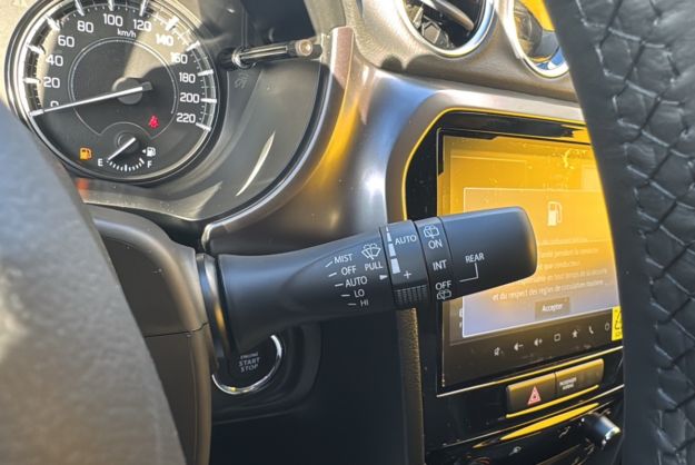 SUZUKI VITARA HYBRID 110 PRIVILEGE ALLGRIP