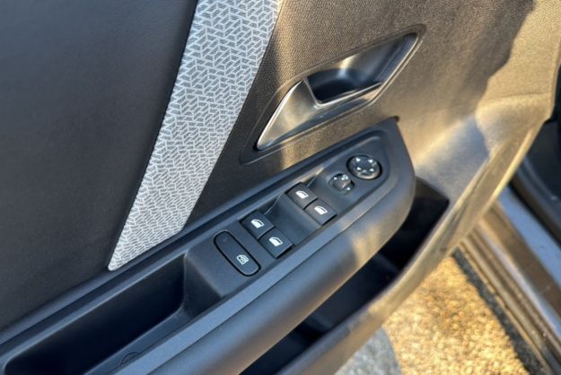 CITROEN C4 1.2 130 FEEL PACK