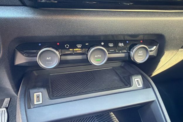 CITROEN C4 1.2 130 FEEL PACK