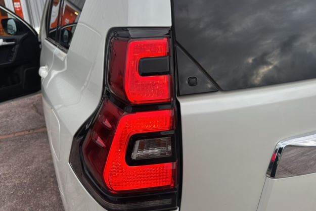 TOYOTA LAND CRUISER GDJ 150 2.8 177 A/T LOUNGE PK TECHNO 