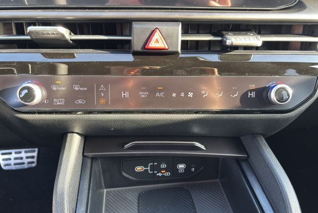 KIA SPORTAGE 1.6 T-GDI HEV 239 GT TOIT PANO