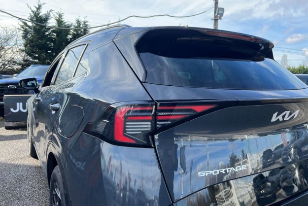 KIA SPORTAGE 1.6 T-GDI HEV 239 GT TOIT PANO