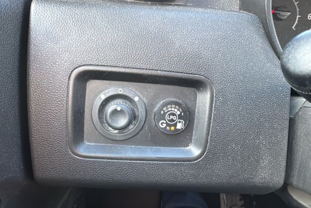 DACIA DUSTER ECO-G 100 CONFORT PLUS