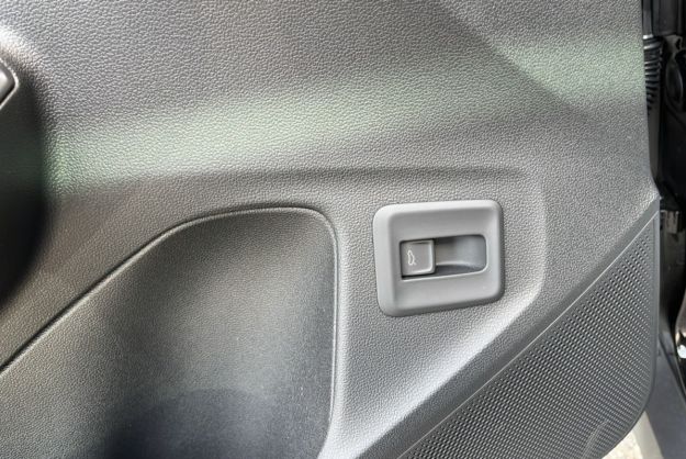 VOLKSWAGEN T-ROC ETSI 150 DSG7 R-LINE PLUS
