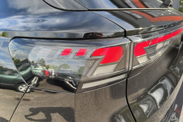 VOLKSWAGEN T-ROC ETSI 150 DSG7 R-LINE PLUS