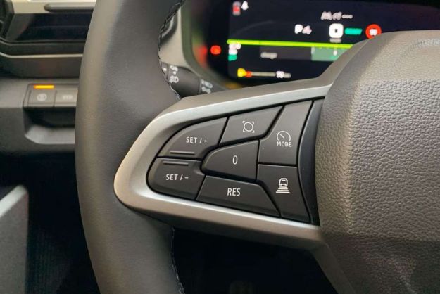 DACIA BIGSTER HYBRID 155 JOURNEY PLUS