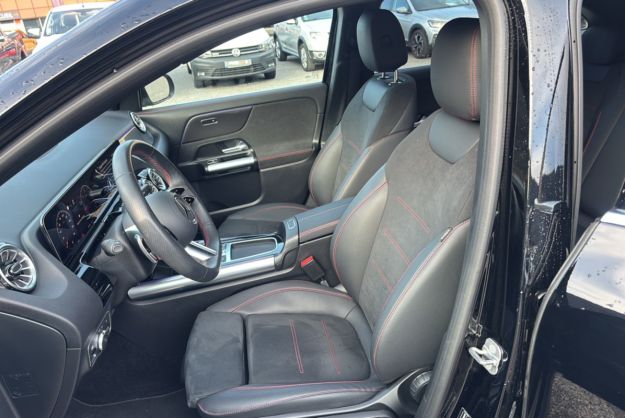 MERCEDES-BENZ GLA 200D 8G-DCT AMG LINE