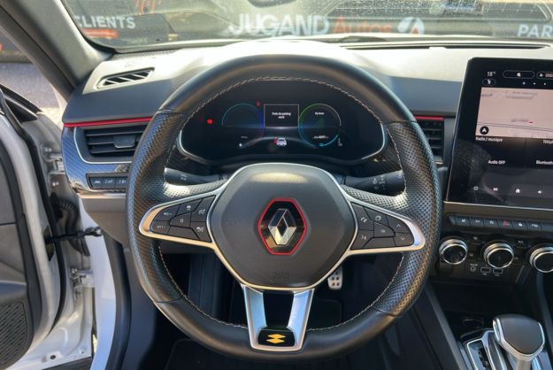 RENAULT ARKANA 145 E-TECH RS LINE