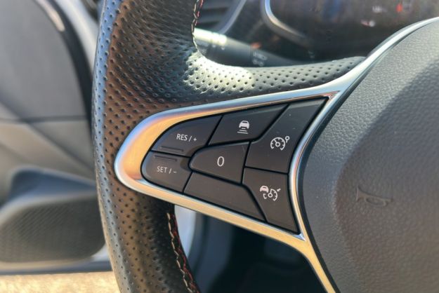 RENAULT ARKANA 145 E-TECH RS LINE
