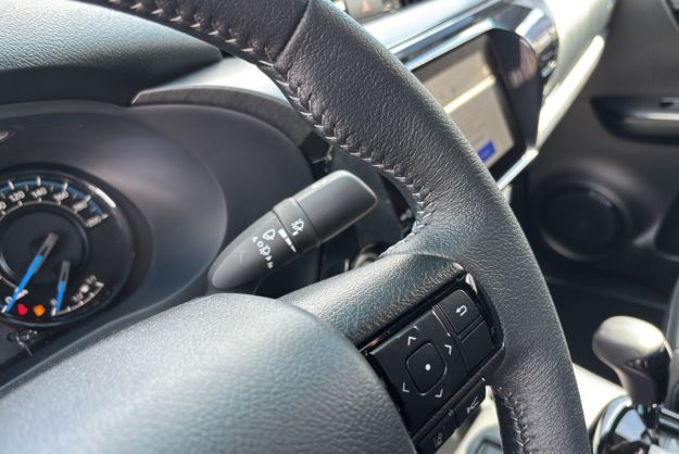 TOYOTA HILUX 2.8 204 BVA INVINCIBLE 4PL