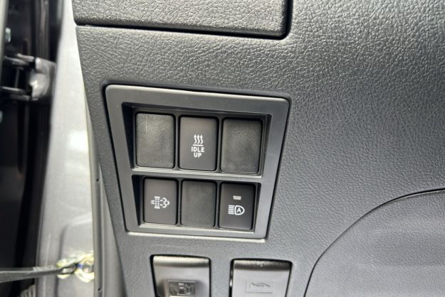 TOYOTA HILUX 2.8 204 BVA INVINCIBLE 4PL