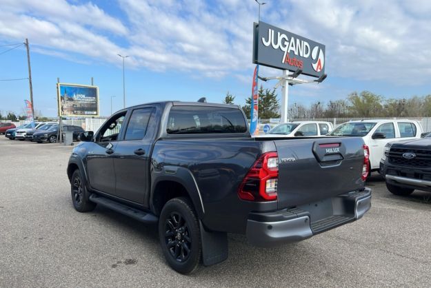 TOYOTA HILUX 2.8 204 BVA INVINCIBLE 4PL