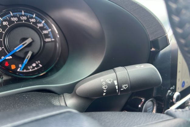 TOYOTA HILUX 2.8 204 BVA INVINCIBLE 4PL