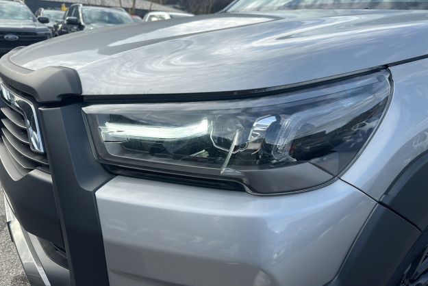 TOYOTA HILUX 2.8 204 BVA INVINCIBLE 4PL