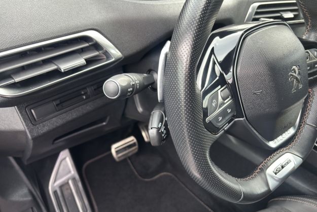 PEUGEOT 3008 HDI 130 EAT8 GT-LINE