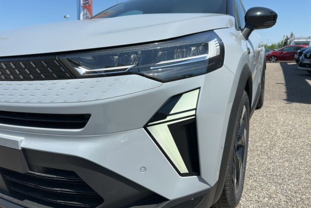 RENAULT CAPTUR E-TECH HYBRID 145 TECHNO PLUS