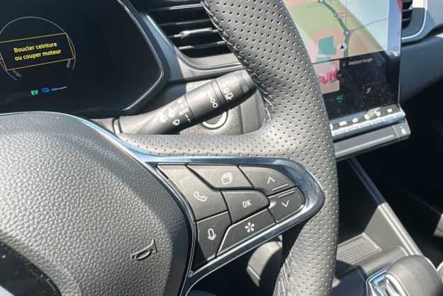 RENAULT CAPTUR E-TECH HYBRID 145 TECHNO PLUS