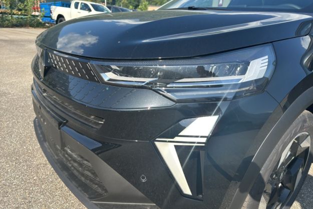 RENAULT CAPTUR E-TECH HYBRID 145 TECHNO PLUS