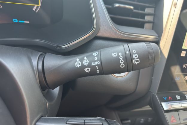 RENAULT CAPTUR E-TECH HYBRID 145 TECHNO PLUS