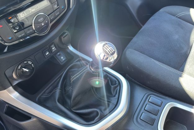 NISSAN NAVARA NP300 2.3 DCI 190 4WD