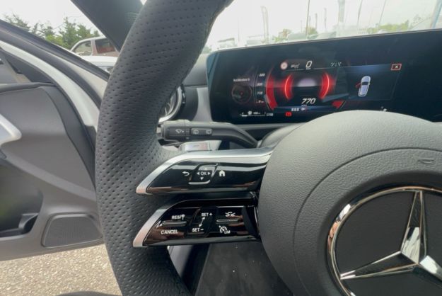MERCEDES-BENZ CLASSE A 200D BVA EXCLUSIVE DESIGN