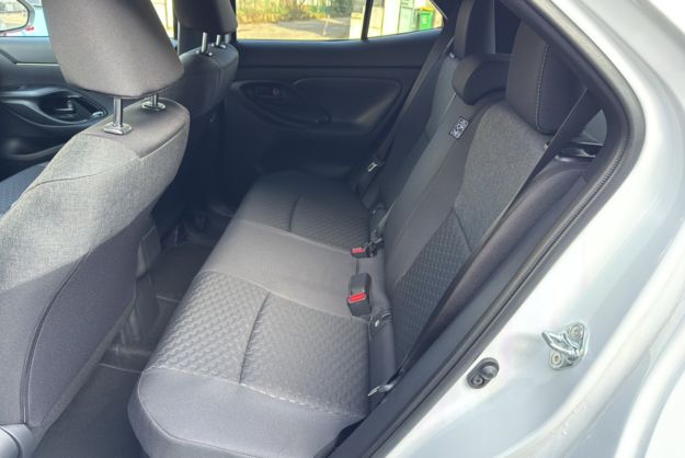 TOYOTA YARIS CROSS HYBRIDE 130 4WD DESIGN